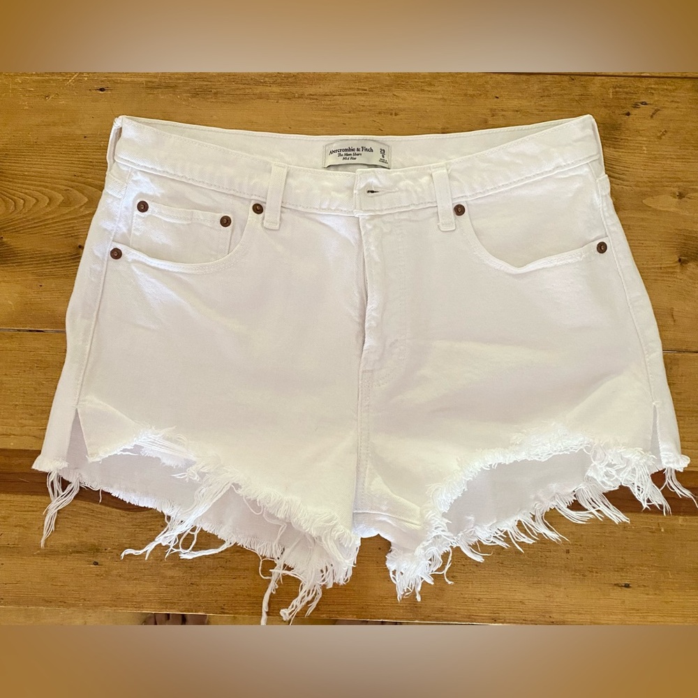 A&F size 29 Mid Rise Mom Shorts